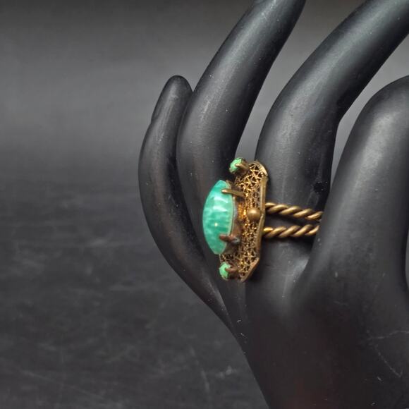Antique Peking Glass Ring Size 6 Gold Tone Teal Mottled Glass Vintage - Picture 3 of 7